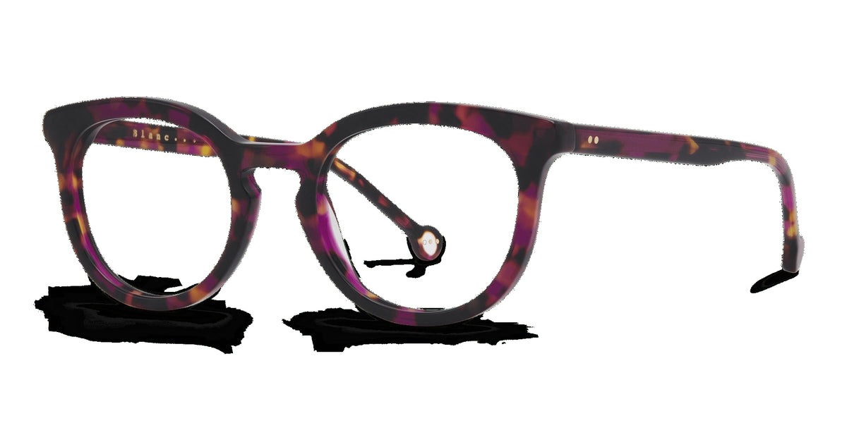 Clotilde 825 — Fuchsia Scale, three-quarter view