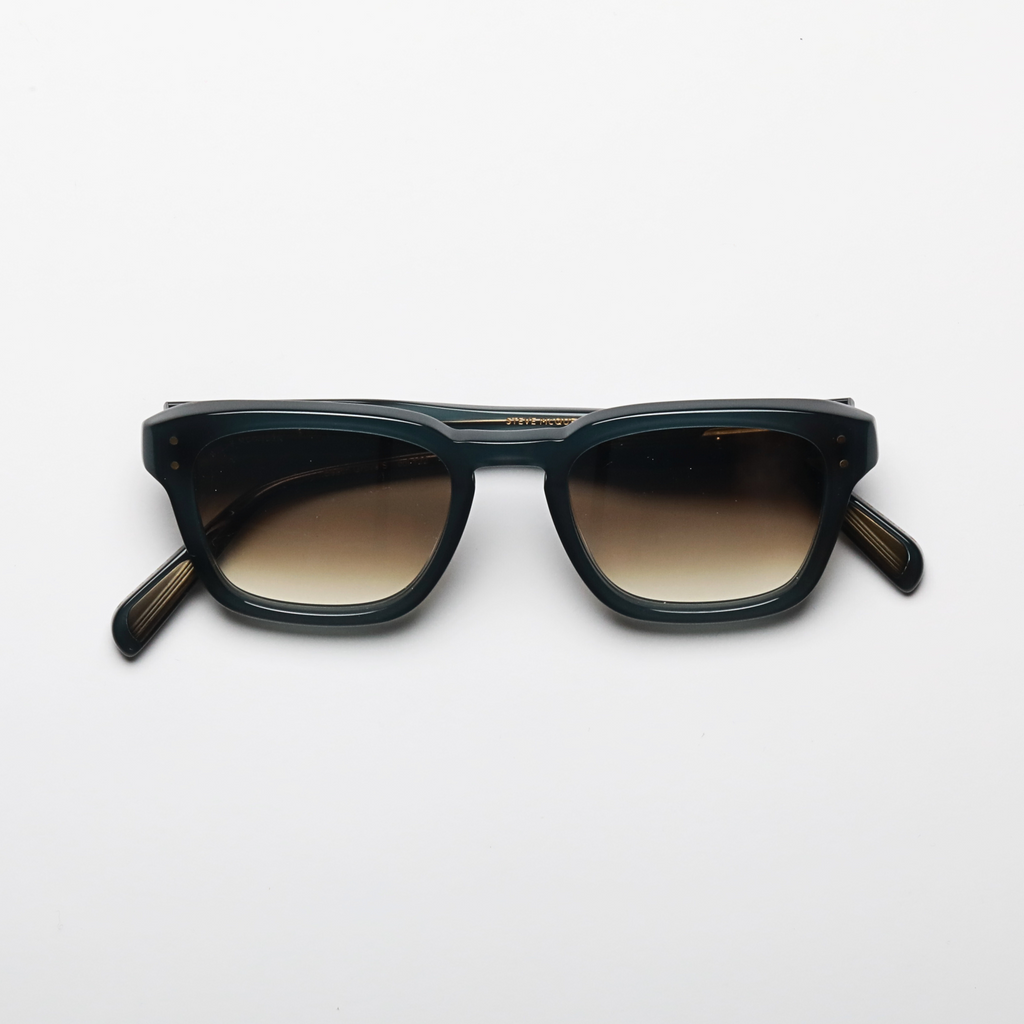 Steve McQueen BEECHGROVE SUN 122 — Milky Blue
