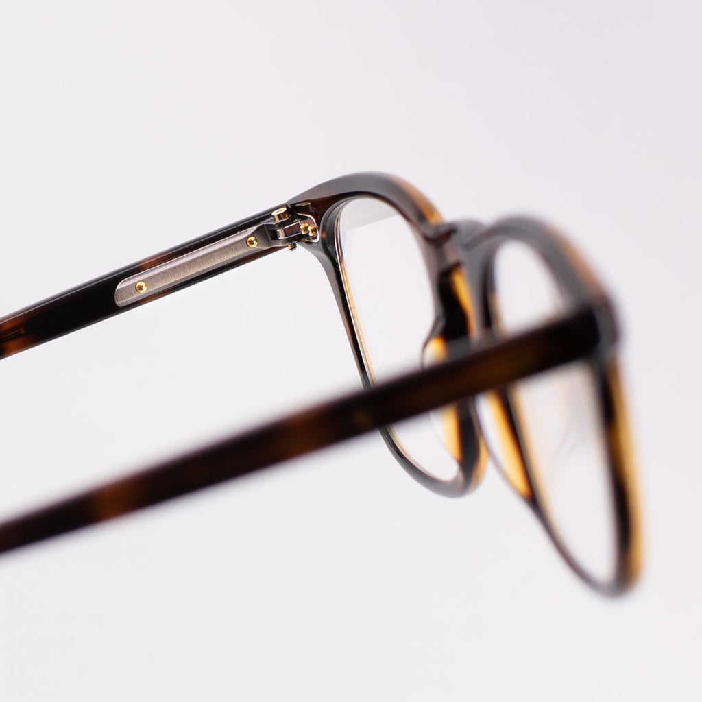 Steve McQueen Cincinnati Optical M-023 Cola - angle 4