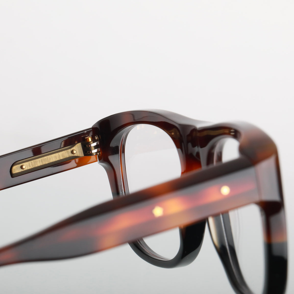 Steve McQueen Race Optical 119 Tortoise To Black - angle 2