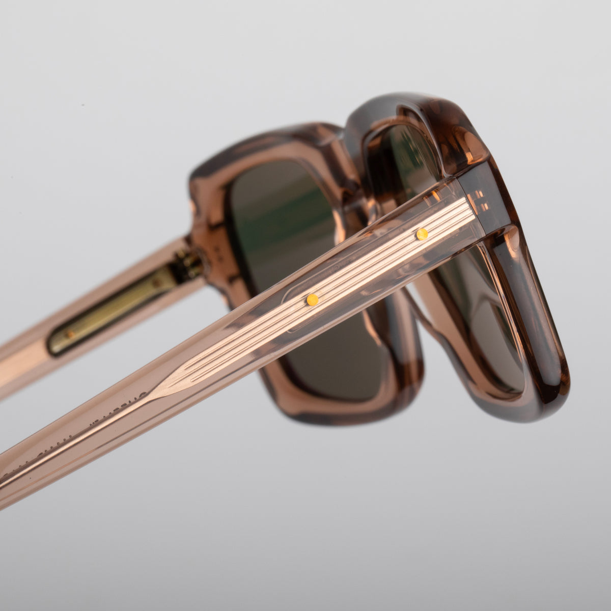 Steve McQueen Brentwood Sunglasses 105 Crystal Caramel - angle 4
