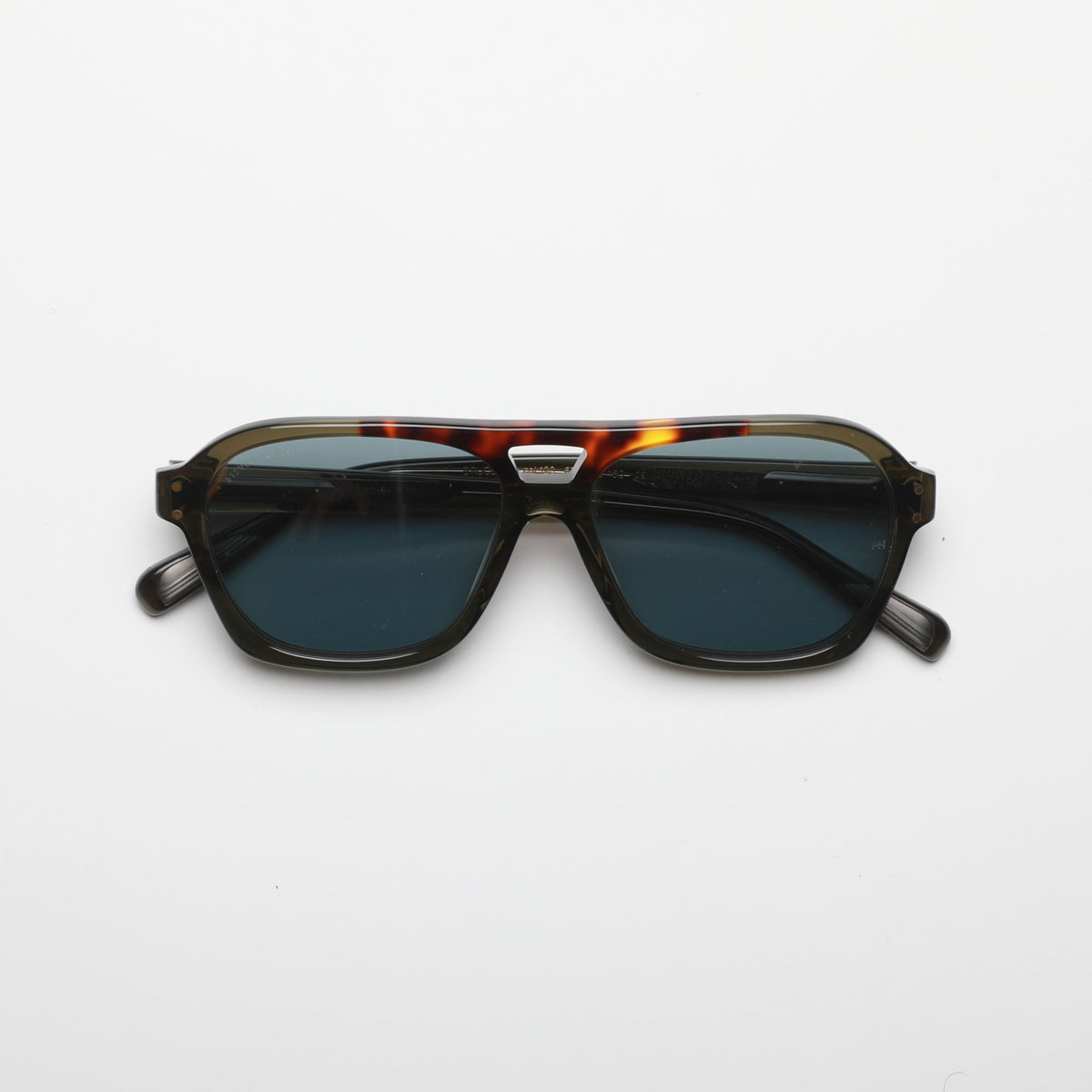 Steve McQueen Bruce SUN 120 — Crystal Khaki & Tortoise Front Bar
