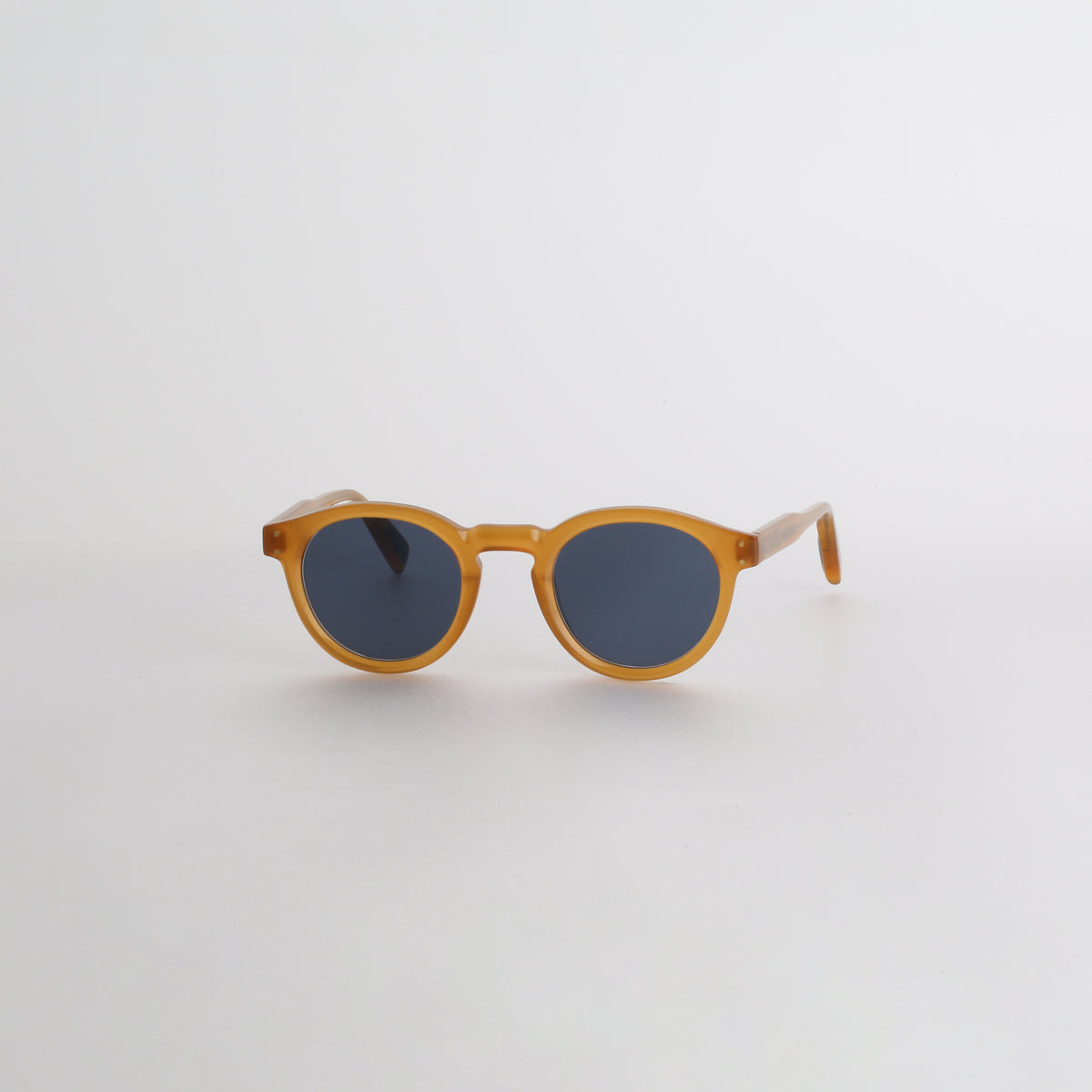 Steve McQueen Bud Sunglasses 128 Honey - angle 2