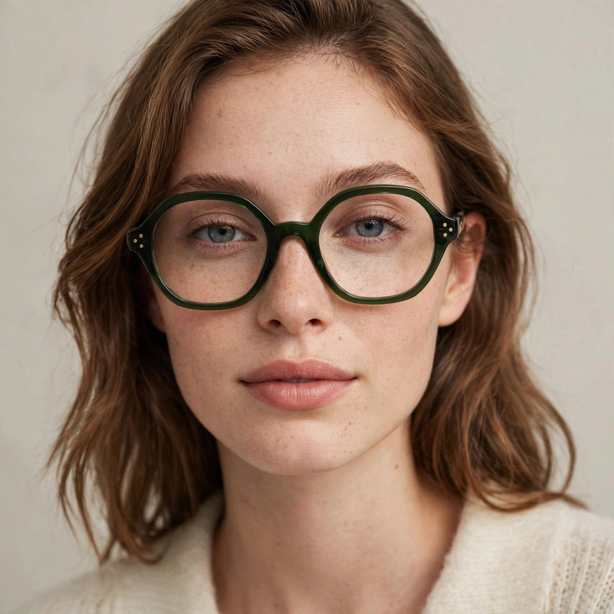 NB0 | RACHELL — worn by female model