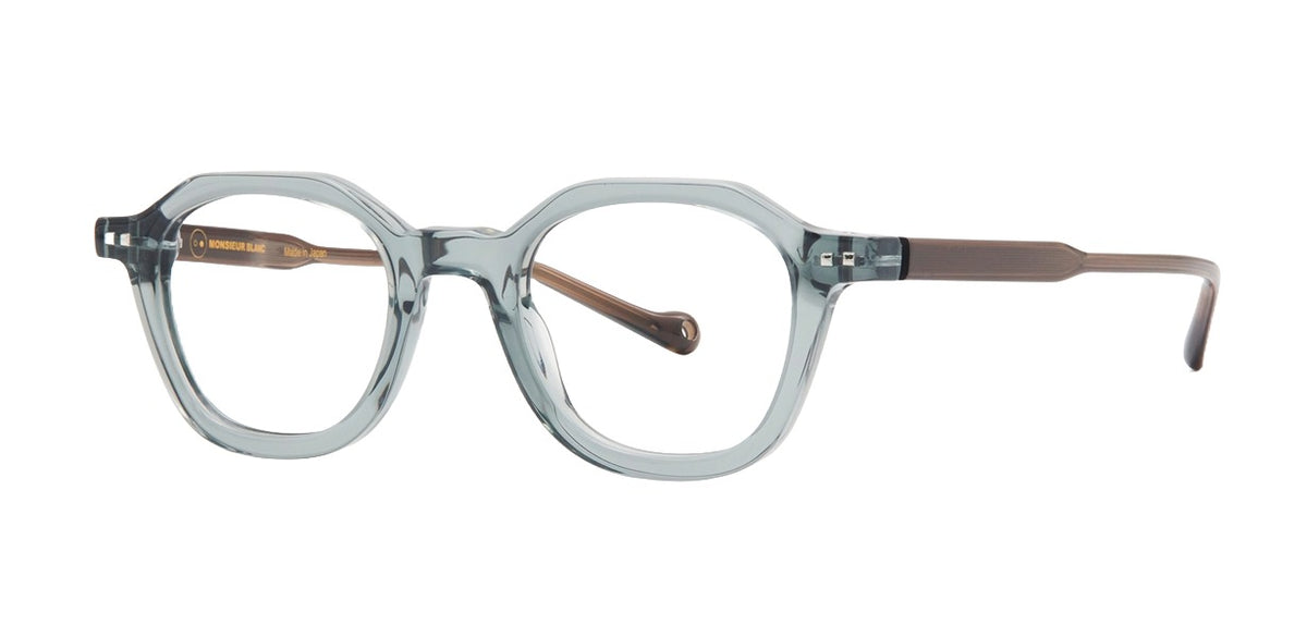Marcelln GR68 — Crystal Grey, three-quarter view